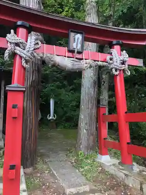 乳穂ヶ滝不動尊(青森県)