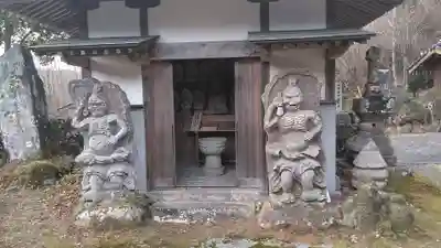 応暦寺の像