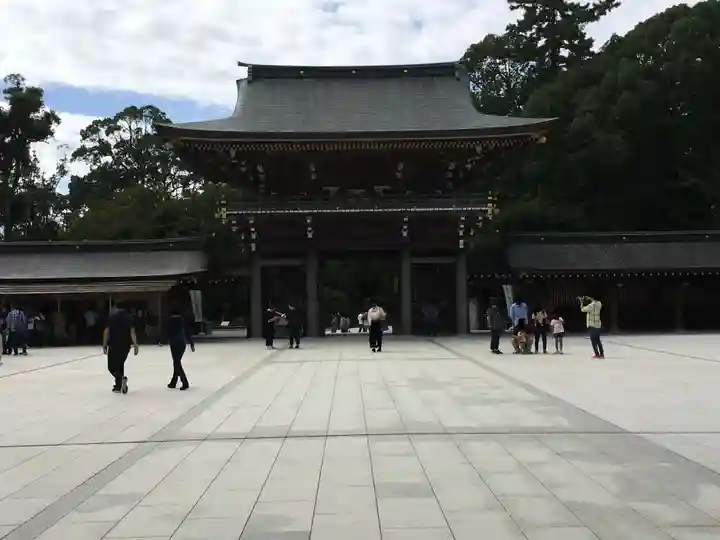 寒川神社の山門・神門