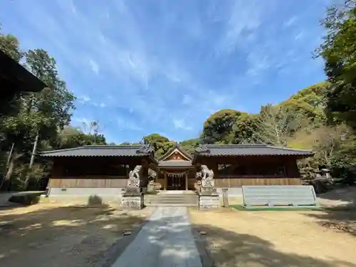 八幡神社の建物その他