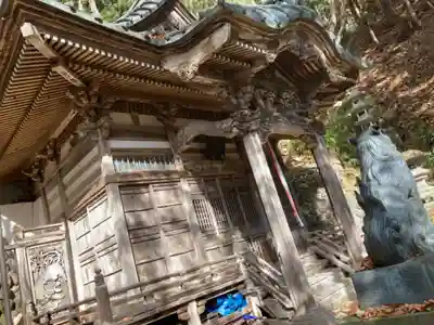 成田不動尊の本殿・本堂