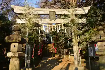 諏訪神社の鳥居