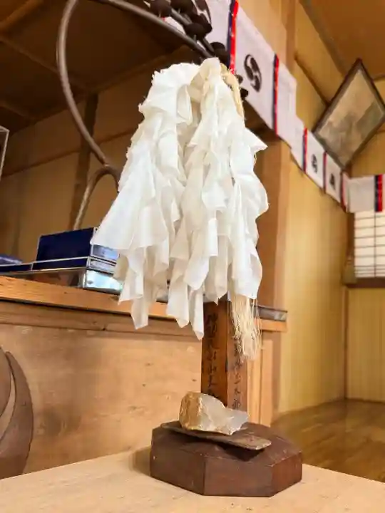 橡木山白木神社の{uncategorized: "未分類", other: "その他", undefined: "問題あり", building: "その他建物", grave: "お墓", sacred_gate: "鳥居", guardian: "狛犬", statue: "像", buddha: "仏像", history: "歴史", nature: "自然", garden: "庭園", animal: "動物", pagoda: "塔", temizu: "手水舎", mountain_gate: "山門・神門", sanctuary: "本殿・本堂", subordinate: "末社・摂社", art: "芸術", scenery: "景色", jizo: "地蔵", ema: "絵馬", goshuin: "御朱印", omikuji: "おみくじ", items: "授与品その他", amulet: "お守り", goshuincho: "御朱印帳", eats: "食事", festival: "お祭り", votive_dance: "神楽", shichigosan: "七五三参", wedding: "結婚式", experience: "体験その他", initially: "初詣", around: "周辺", anti_infection: "感染症対策"}
