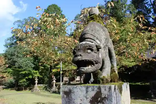 養父神社の狛犬