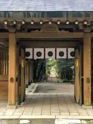 狭野神社の山門・神門