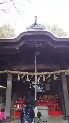 座間神社の本殿・本堂