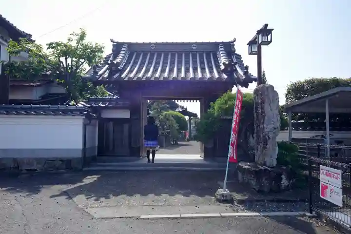 真福寺の山門・神門