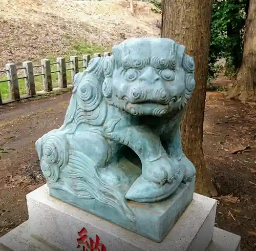 神明社の狛犬