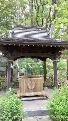 産千代稲荷神社の手水舎