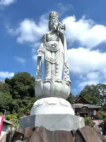 埼玉厄除け開運大師・龍泉寺（切り絵御朱印発祥の寺）(埼玉県)