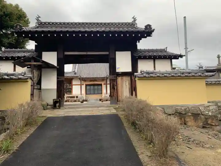 王子山薬師寺の山門・神門