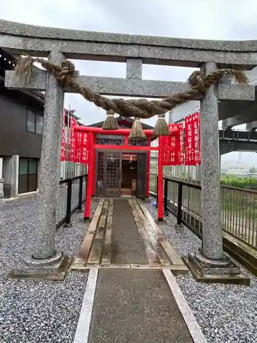 眞中神社の鳥居