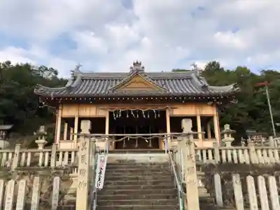 神吉八幡神社の本殿・本堂