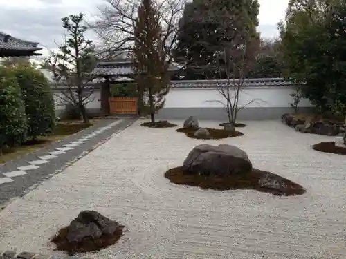 報恩寺の庭園