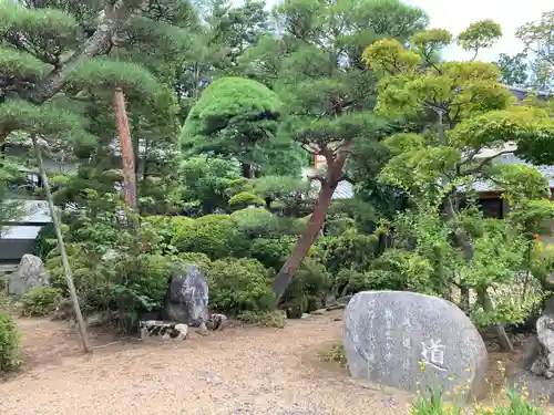 高松寺の庭園