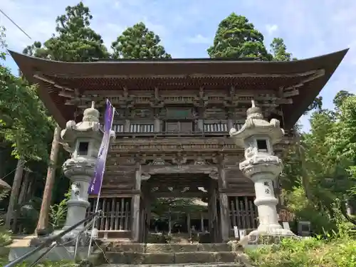 慈恩寺の山門