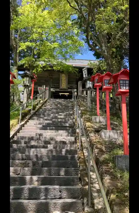 熊野皇大神社の{uncategorized: "未分類", other: "その他", undefined: "問題あり", building: "その他建物", grave: "お墓", sacred_gate: "鳥居", guardian: "狛犬", statue: "像", buddha: "仏像", history: "歴史", nature: "自然", garden: "庭園", animal: "動物", pagoda: "塔", temizu: "手水舎", mountain_gate: "山門・神門", sanctuary: "本殿・本堂", subordinate: "末社・摂社", art: "芸術", scenery: "景色", jizo: "地蔵", ema: "絵馬", goshuin: "御朱印", omikuji: "おみくじ", items: "授与品その他", amulet: "お守り", goshuincho: "御朱印帳", eats: "食事", festival: "お祭り", votive_dance: "神楽", shichigosan: "七五三参", wedding: "結婚式", experience: "体験その他", initially: "初詣", around: "周辺", anti_infection: "感染症対策"}