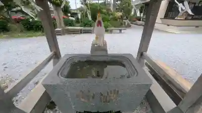 鷲宮神社の{uncategorized: "未分類", other: "その他", undefined: "問題あり", building: "その他建物", grave: "お墓", sacred_gate: "鳥居", guardian: "狛犬", statue: "像", buddha: "仏像", history: "歴史", nature: "自然", garden: "庭園", animal: "動物", pagoda: "塔", temizu: "手水舎", mountain_gate: "山門・神門", sanctuary: "本殿・本堂", subordinate: "末社・摂社", art: "芸術", scenery: "景色", jizo: "地蔵", ema: "絵馬", goshuin: "御朱印", omikuji: "おみくじ", items: "授与品その他", amulet: "お守り", goshuincho: "御朱印帳", eats: "食事", festival: "お祭り", votive_dance: "神楽", shichigosan: "七五三参", wedding: "結婚式", experience: "体験その他", initially: "初詣", around: "周辺", anti_infection: "感染症対策"}