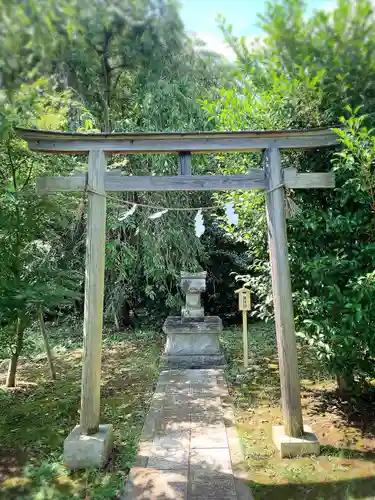 比々多神社の鳥居