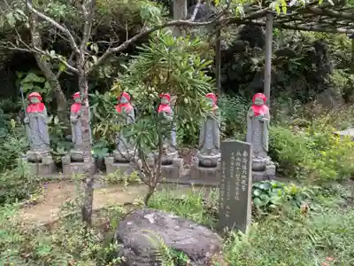 青蓮寺の地蔵