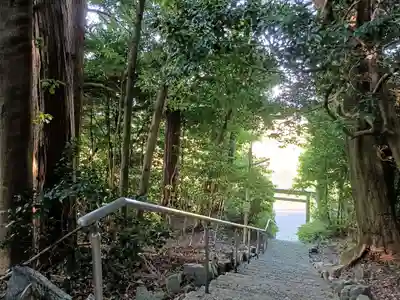 尾津神社の景色