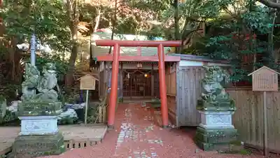 廣坂稲荷神社の鳥居