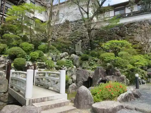 岡寺（龍蓋寺）の庭園