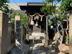 腕塚神社の本殿