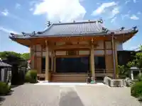 梅巌寺の本殿・本堂