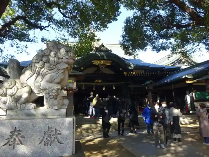 穴八幡宮の本殿・本堂