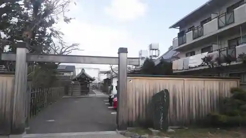 悟真寺の山門