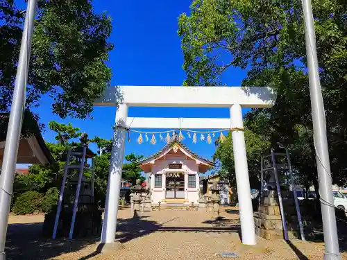 神明社の鳥居