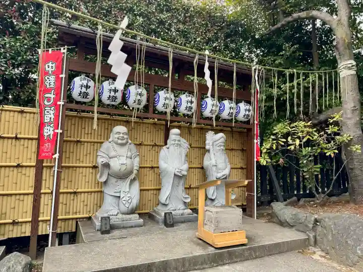 中野沼袋氷川神社の{uncategorized: "未分類", other: "その他", undefined: "問題あり", building: "その他建物", grave: "お墓", sacred_gate: "鳥居", guardian: "狛犬", statue: "像", buddha: "仏像", history: "歴史", nature: "自然", garden: "庭園", animal: "動物", pagoda: "塔", temizu: "手水舎", mountain_gate: "山門・神門", sanctuary: "本殿・本堂", subordinate: "末社・摂社", art: "芸術", scenery: "景色", jizo: "地蔵", ema: "絵馬", goshuin: "御朱印", omikuji: "おみくじ", items: "授与品その他", amulet: "お守り", goshuincho: "御朱印帳", eats: "食事", festival: "お祭り", votive_dance: "神楽", shichigosan: "七五三参", wedding: "結婚式", experience: "体験その他", initially: "初詣", around: "周辺", anti_infection: "感染症対策"}