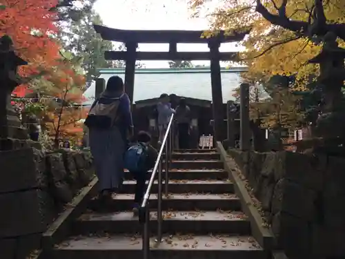 旦飯野神社の鳥居