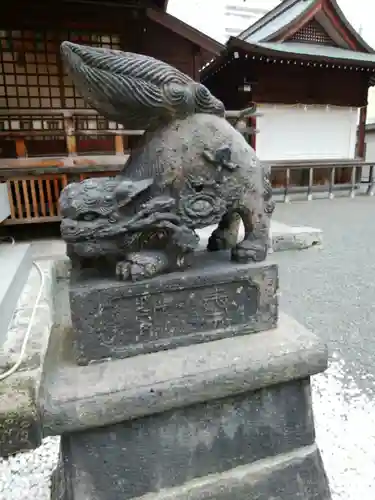 北海道神宮頓宮の狛犬