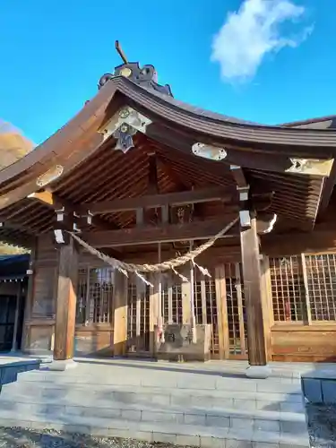 稲荷神社の本殿