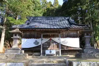 諏訪神社の本殿・本堂