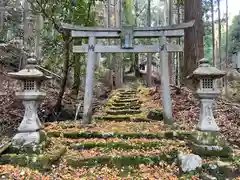 真弓八幡宮の鳥居