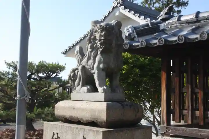 八幡神社の狛犬