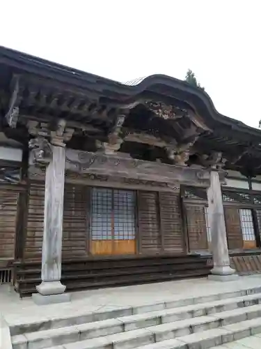 常泉寺の本殿