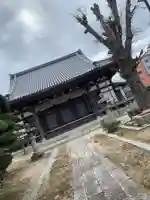 西法寺の本殿・本堂
