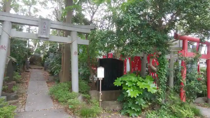 篠崎浅間神社の末社・摂社