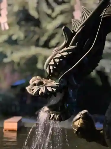 北口本宮冨士浅間神社の手水舎