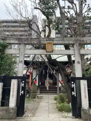 四谷於岩稲荷田宮神社の{uncategorized: "未分類", other: "その他", undefined: "問題あり", building: "その他建物", grave: "お墓", sacred_gate: "鳥居", guardian: "狛犬", statue: "像", buddha: "仏像", history: "歴史", nature: "自然", garden: "庭園", animal: "動物", pagoda: "塔", temizu: "手水舎", mountain_gate: "山門・神門", sanctuary: "本殿・本堂", subordinate: "末社・摂社", art: "芸術", scenery: "景色", jizo: "地蔵", ema: "絵馬", goshuin: "御朱印", omikuji: "おみくじ", items: "授与品その他", amulet: "お守り", goshuincho: "御朱印帳", eats: "食事", festival: "お祭り", votive_dance: "神楽", shichigosan: "七五三参", wedding: "結婚式", experience: "体験その他", initially: "初詣", around: "周辺", anti_infection: "感染症対策"}