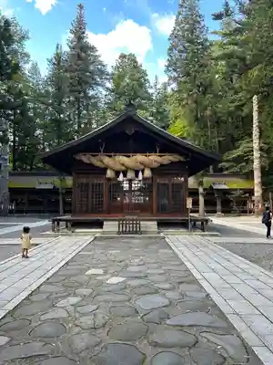 諏訪大社下社春宮(長野県)