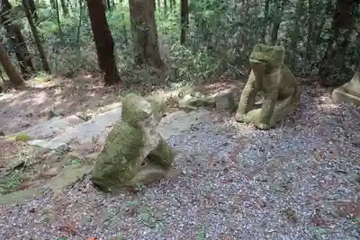 八幡神社の狛犬