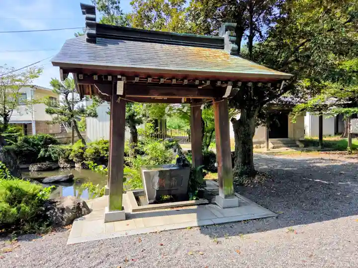 山梨岡神社(山梨県)