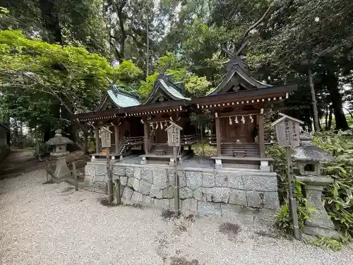 鴨都波神社の{uncategorized: "未分類", other: "その他", undefined: "問題あり", building: "その他建物", grave: "お墓", sacred_gate: "鳥居", guardian: "狛犬", statue: "像", buddha: "仏像", history: "歴史", nature: "自然", garden: "庭園", animal: "動物", pagoda: "塔", temizu: "手水舎", mountain_gate: "山門・神門", sanctuary: "本殿・本堂", subordinate: "末社・摂社", art: "芸術", scenery: "景色", jizo: "地蔵", ema: "絵馬", goshuin: "御朱印", omikuji: "おみくじ", items: "授与品その他", amulet: "お守り", goshuincho: "御朱印帳", eats: "食事", festival: "お祭り", votive_dance: "神楽", shichigosan: "七五三参", wedding: "結婚式", experience: "体験その他", initially: "初詣", around: "周辺", anti_infection: "感染症対策"}