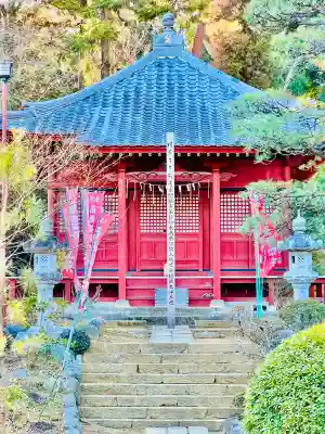 岩殿山安楽寺（吉見観音）の{uncategorized: "未分類", other: "その他", undefined: "問題あり", building: "その他建物", grave: "お墓", sacred_gate: "鳥居", guardian: "狛犬", statue: "像", buddha: "仏像", history: "歴史", nature: "自然", garden: "庭園", animal: "動物", pagoda: "塔", temizu: "手水舎", mountain_gate: "山門・神門", sanctuary: "本殿・本堂", subordinate: "末社・摂社", art: "芸術", scenery: "景色", jizo: "地蔵", ema: "絵馬", goshuin: "御朱印", omikuji: "おみくじ", items: "授与品その他", amulet: "お守り", goshuincho: "御朱印帳", eats: "食事", festival: "お祭り", votive_dance: "神楽", shichigosan: "七五三参", wedding: "結婚式", experience: "体験その他", initially: "初詣", around: "周辺", anti_infection: "感染症対策"}