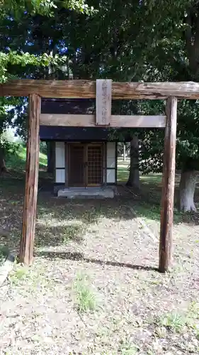 水郷滝の川水神宮の鳥居